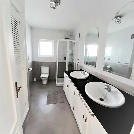 Vista Mar Ii, 280 Qm, Heated Pool, Hottube, Gaming Room, Fast Internet, Meerblick Гуйме
