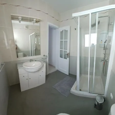 Vista Mar Ii, 280 Qm, Heated Pool, Hottube, Gaming Room, Fast Internet, Meerblick * Guime